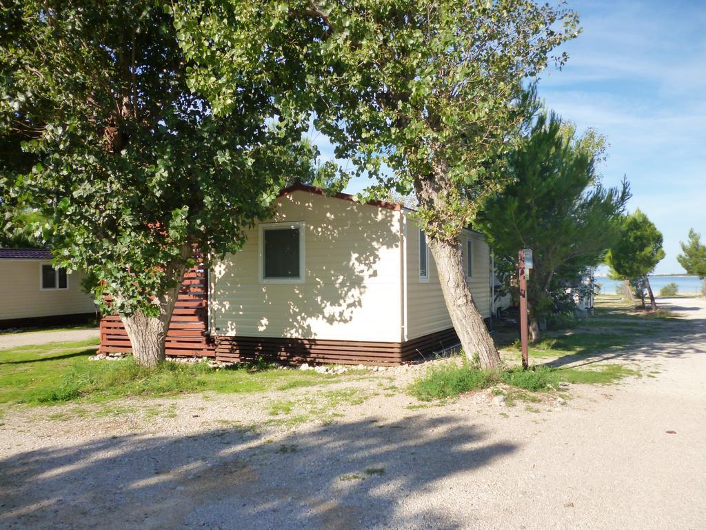 Campsite Pisak - Mobile Homes By The Sea Seline Luaran gambar