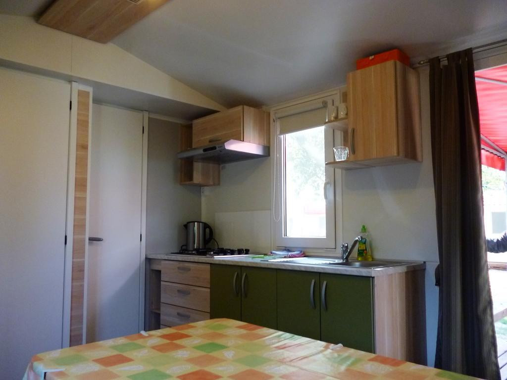 Campsite Pisak - Mobile Homes By The Sea Seline Luaran gambar