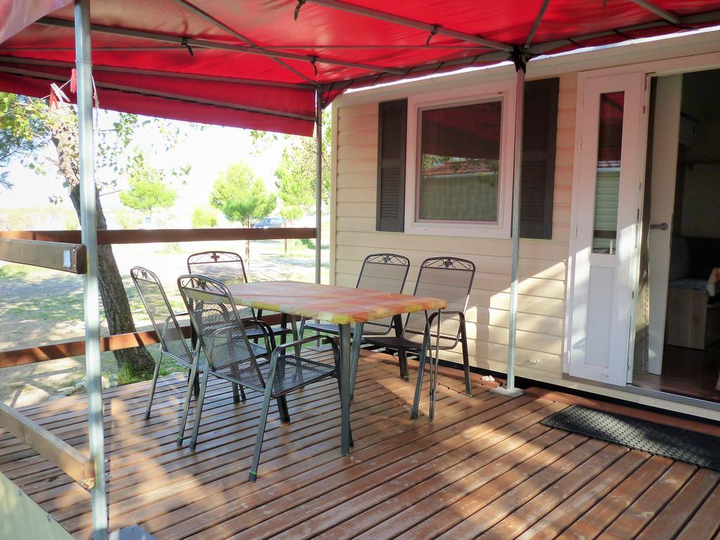 Campsite Pisak - Mobile Homes By The Sea Seline Luaran gambar